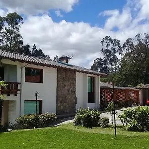 Quinta Emilia 3* Quito