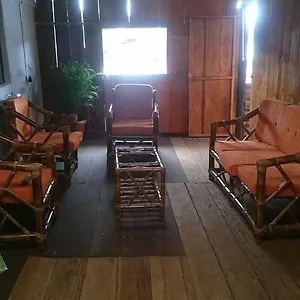 Hostel Colibri Nanegal Quito