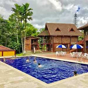 Sapos Y Ranas Lodge Quito