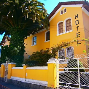 Guest house The Yellow House 3*