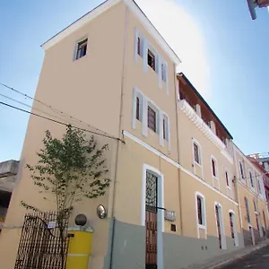 San Blas House & *