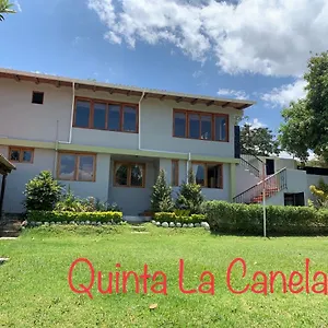 La Canela