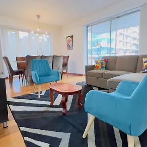 Apartment Luxury 3-bedroom Apartment: Spacious Terrace, Wi-fi & Free Parking Quito