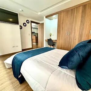 Nueva Moderna La Carolina Apartment