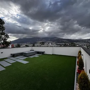 Departamento Ponceano Alto, Atras Del Supermaxi De La Real Audiencia Quito
