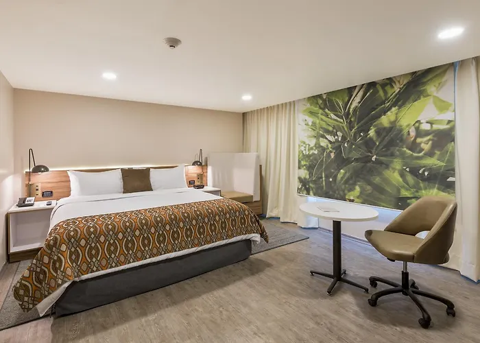 Hotel Wyndham Garden Quito foto