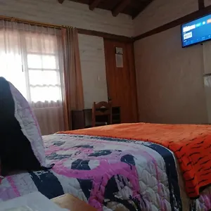 Hostal Orellana Guest house *