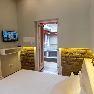 Casa Anabela Boutique Bed & Breakfast Quito