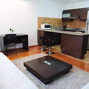 Noa Quito, La Carolina.- *