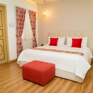 Adamas House Boutique 4*