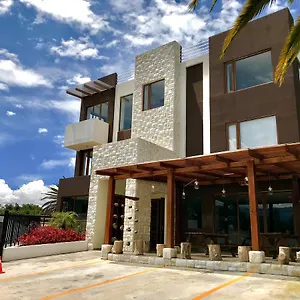 Ilalo Garden & Restaurant Hotel 4*